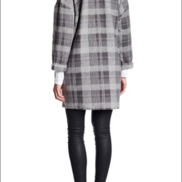 Caslon Gray Oversized Plaid Coat Cardigan - Picture 8 of 8